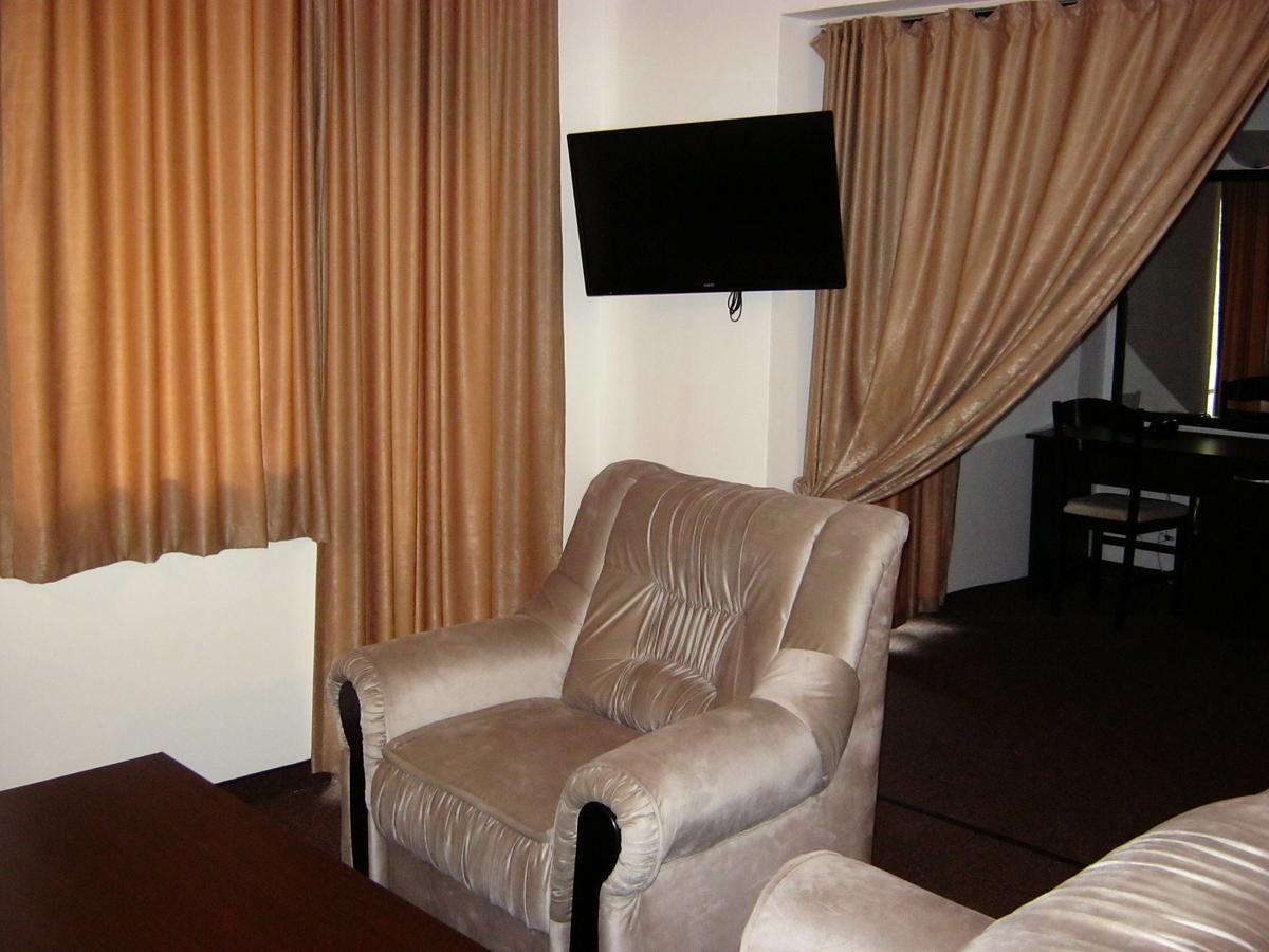 Motel Koziyat Rog Malko Turnovo ภายนอก รูปภาพ