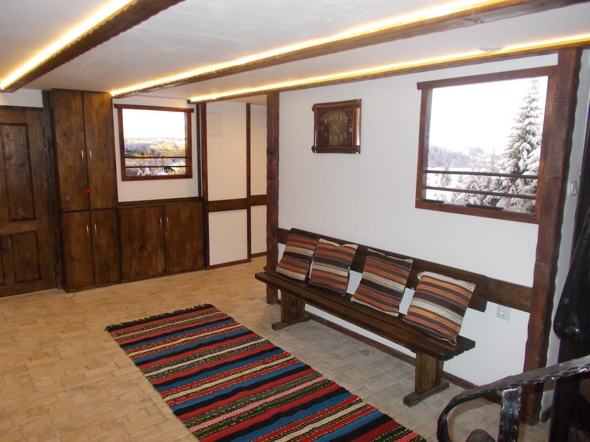 Motel Koziyat Rog Malko Turnovo ภายนอก รูปภาพ