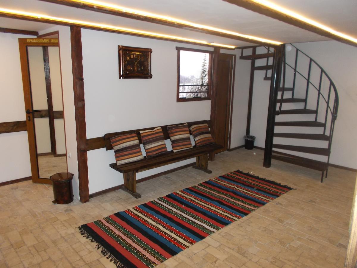 Motel Koziyat Rog Malko Turnovo ภายนอก รูปภาพ